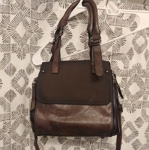 Medium size crossbody